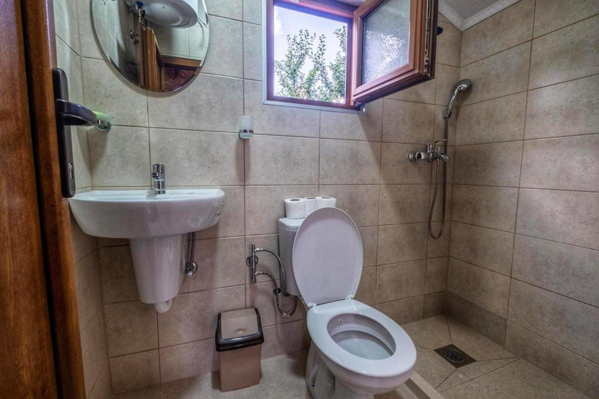Holiday Bungalows With Pool 플라브 외부 사진